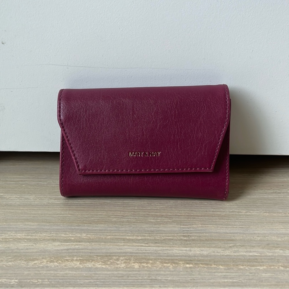 Matt & Nat wallet